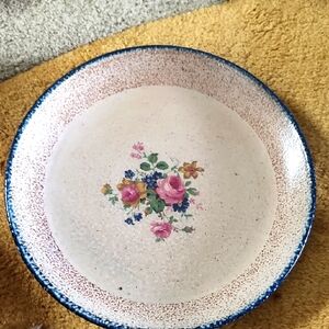 1 Monroe Salt Works glazed stoneware chippendales Design 11”dinner/pie plate